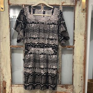 Elegant Black and White Patterned Dress